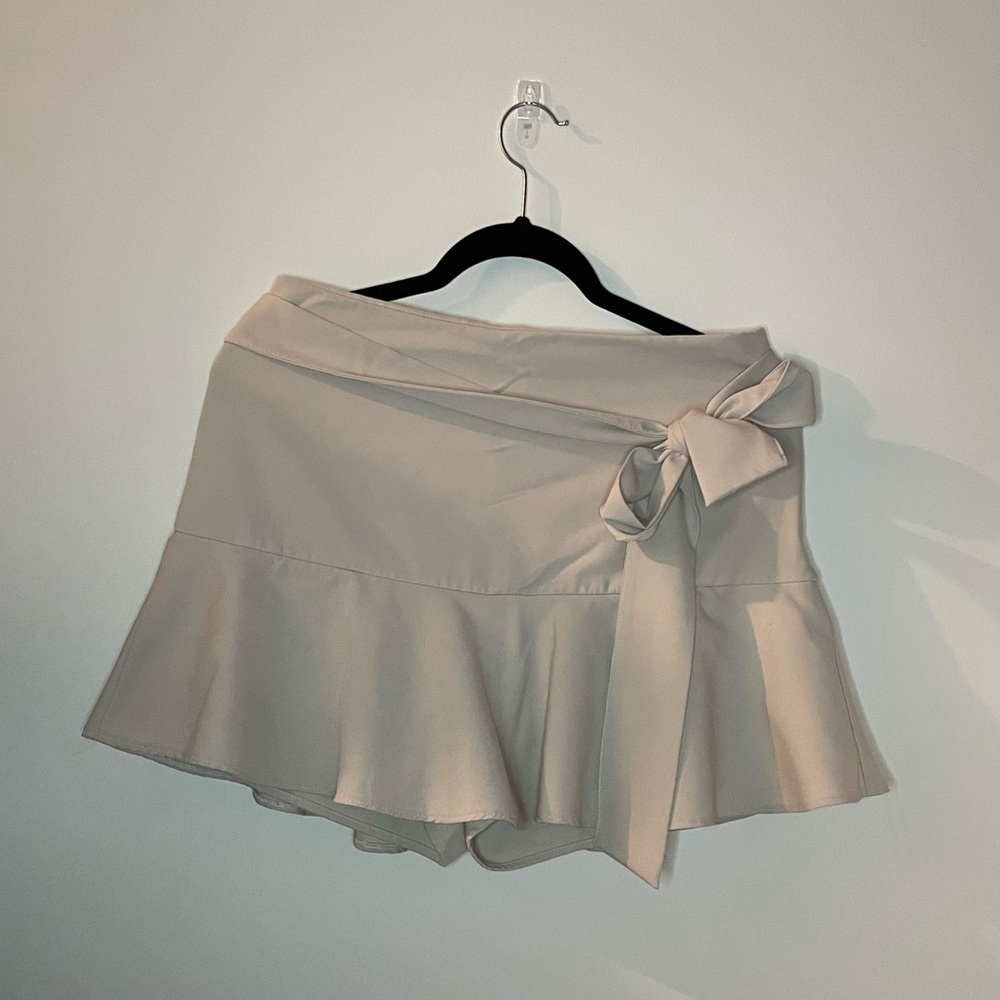Zara frilly skort with bow